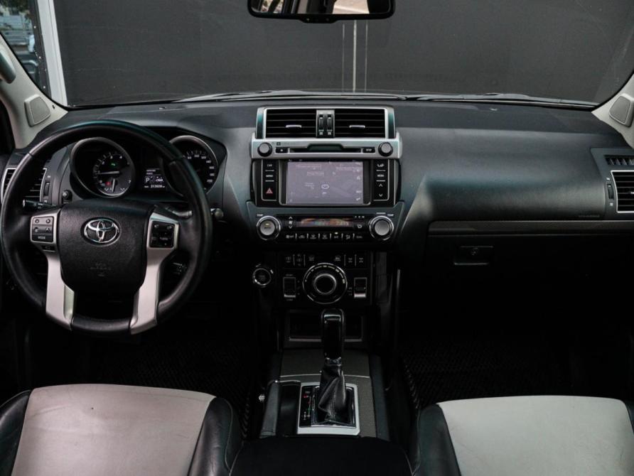 Toyota Land Cruiser Prado 150 Series Рестайлинг 1 Москва  - изображение 9