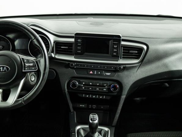 Kia Ceed III с пробегом 2019 года, цена 1 399 777 рублей, 103000 км, универсал, Автокод Объявления