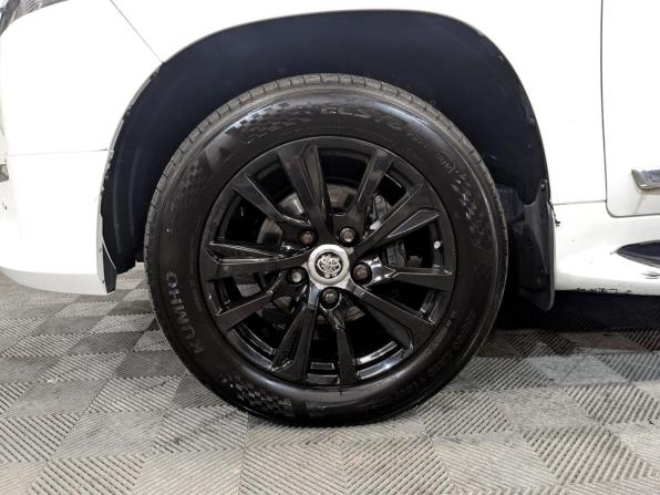 Toyota Land Cruiser 200 Series Рестайлинг 2 с пробегом 2020 года, цена 7 400 000 рублей, 127645 км, внедорожник, Автокод Объявления