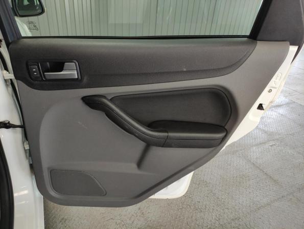 Ford Focus II Рестайлинг с пробегом 2010 года, цена 499 000 рублей, 165261 км, седан, Автокод Объявления