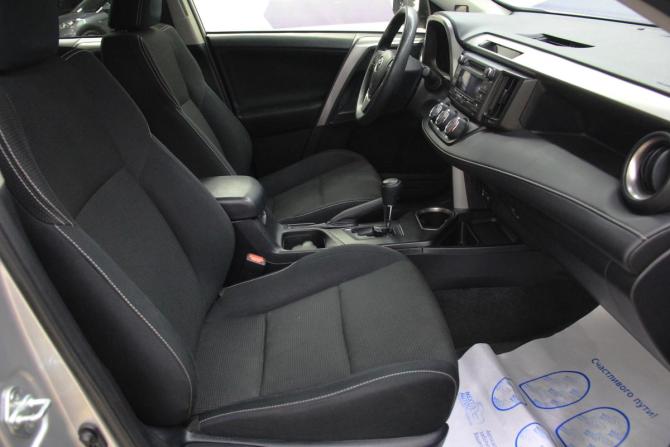 Toyota RAV4 IV (XA40) Рестайлинг с пробегом 2016 года, цена 2 250 000 рублей, 87317 км, внедорожник, Автокод Объявления