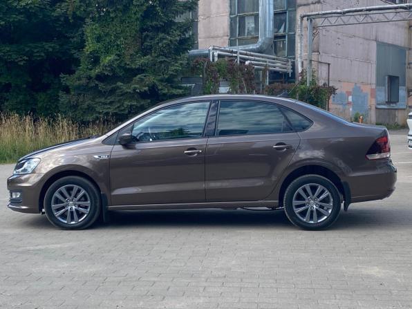 Volkswagen Polo V Рестайлинг с пробегом 2019 года, цена 1 350 000 рублей, 80930 км, седан, Автокод Объявления