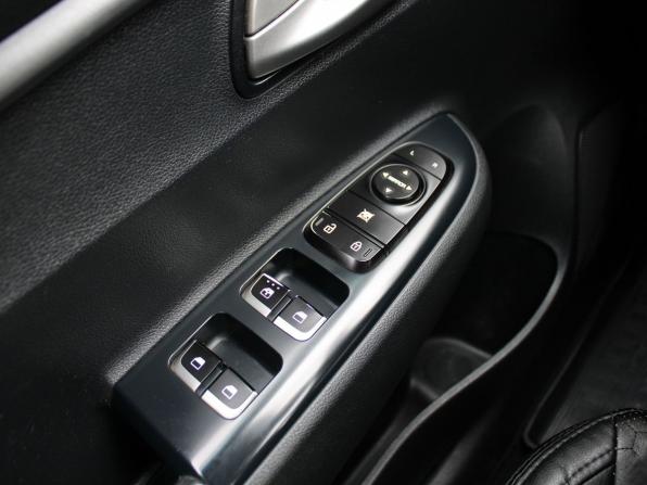Kia Rio IV Рестайлинг с пробегом 2021 года, цена 1 339 000 рублей, 147063 км, седан, Автокод Объявления
