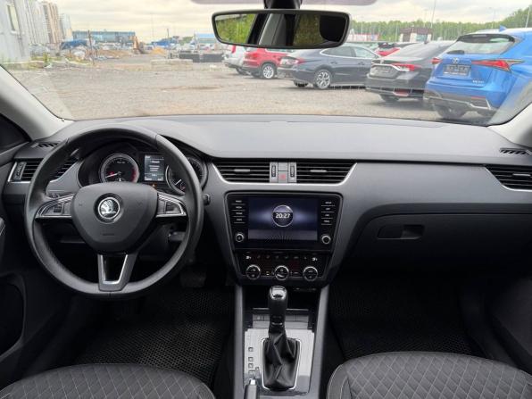 Skoda Octavia III (A7) Рестайлинг с пробегом 2017 года, цена 1 725 000 рублей, 100429 км, лифтбек, Автокод Объявления