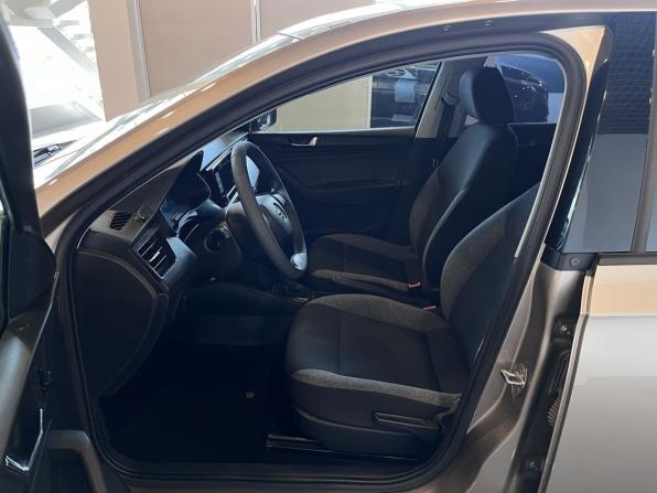 Skoda Rapid II с пробегом 2021 года, цена 1 260 000 рублей, 210969 км, лифтбек, Автокод Объявления