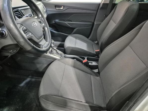 Hyundai Solaris II с пробегом 2018 года, цена 1 305 000 рублей, 158000 км, седан, Автокод Объявления