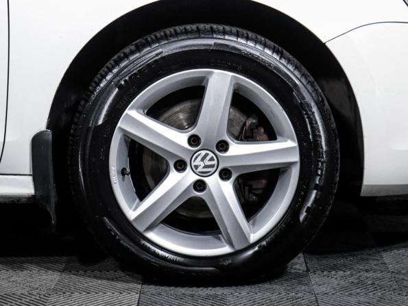 Volkswagen Jetta VI с пробегом 2013 года, цена 930 000 рублей, 187734 км, седан, Автокод Объявления