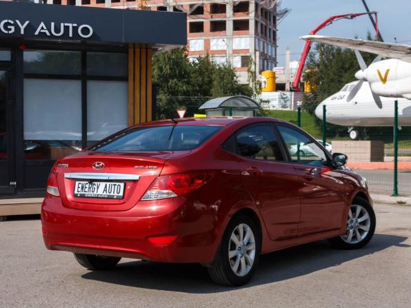 Hyundai Solaris I с пробегом 2012 года, цена 800 000 рублей, 230299 км, седан, Автокод Объявления
