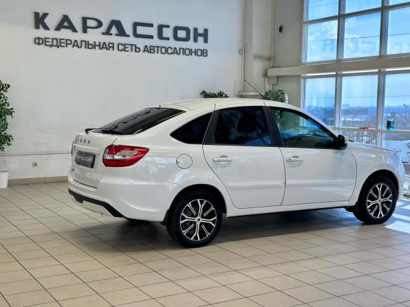 Lada (ВАЗ) Granta I Рестайлинг с пробегом 2018 года, цена 590 000 рублей, 110000 км, седан, Автокод Объявления