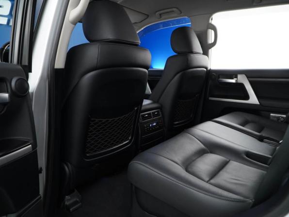 Toyota Land Cruiser 200 Series Рестайлинг 2 с пробегом 2021 года, цена 7 725 077 рублей, 114431 км, внедорожник, Автокод Объявления