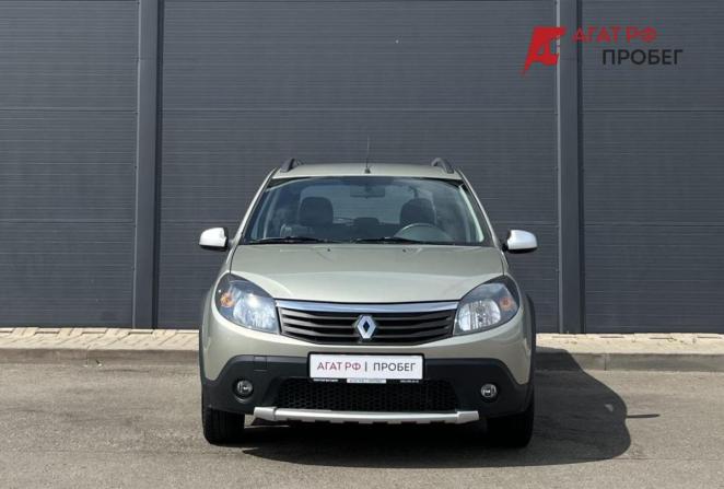 Renault Sandero I с пробегом 2014 года, цена 985 000 рублей, 17000 км, хэтчбек, Автокод Объявления
