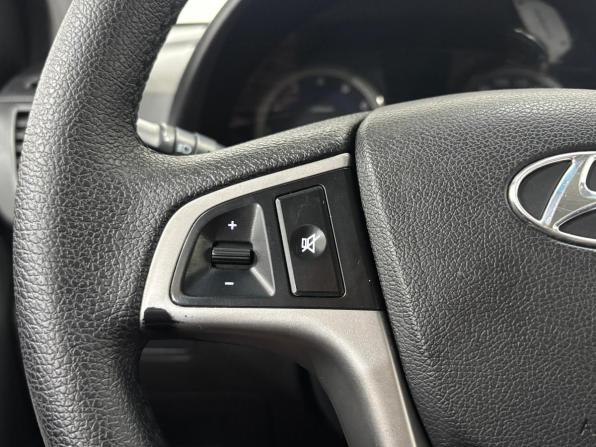 Hyundai Solaris I Рестайлинг с пробегом 2015 года, цена 730 000 рублей, 219082 км, седан, Автокод Объявления