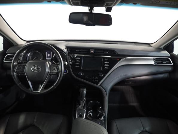 Toyota Camry VIII (XV70) с пробегом 2019 года, цена 2 549 000 рублей, 63690 км, седан, Автокод Объявления