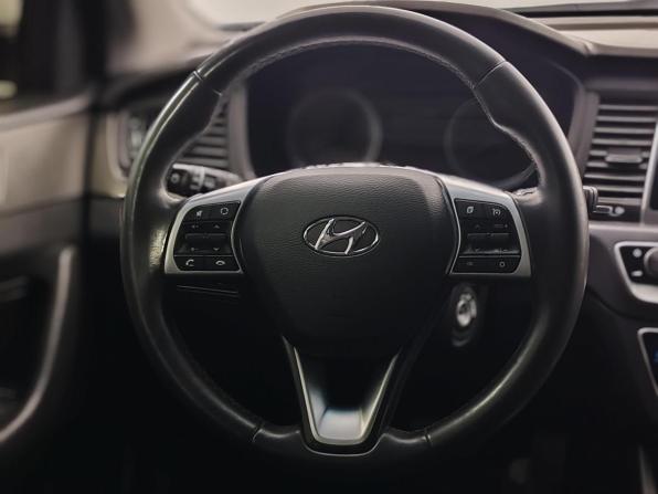 Hyundai Sonata VII (LF) Рестайлинг с пробегом 2019 года, цена 1 720 000 рублей, 108702 км, седан, Автокод Объявления
