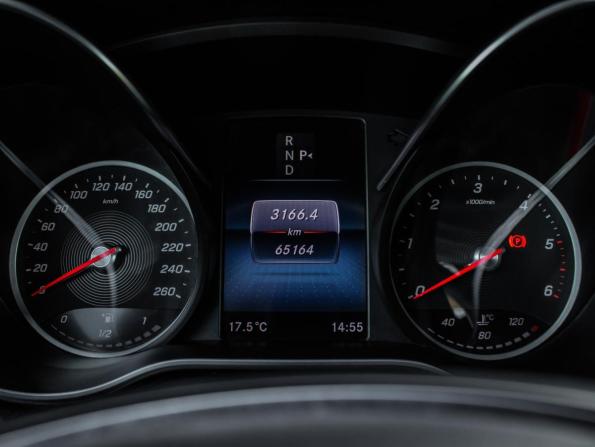 Mercedes-Benz V-Класс III (W447) Рестайлинг с пробегом 2021 года, цена 4 650 000 рублей, 65164 км, минивэн, Автокод Объявления