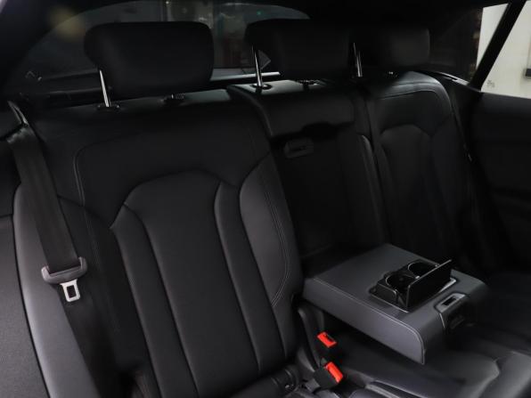 Audi Q8 I (4M) с пробегом 2018 года, цена 6 299 000 рублей, 58339 км, внедорожник, Автокод Объявления