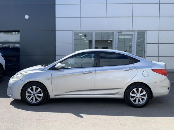 Hyundai Solaris I с пробегом 2012 года, цена 739 000 рублей, 260581 км, седан, Автокод Объявления