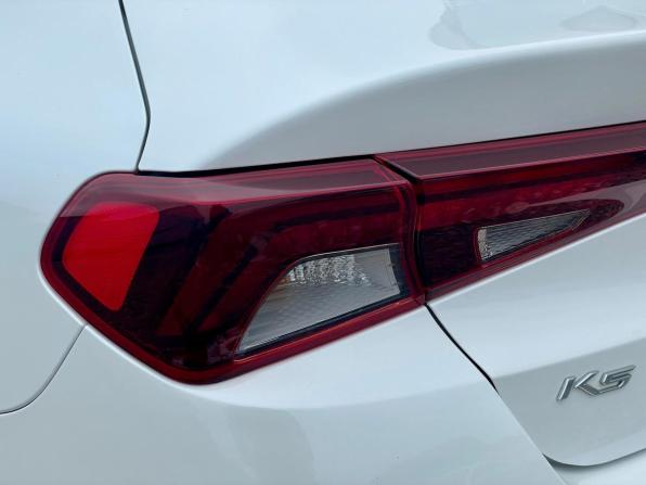 Kia K5 III с пробегом 2021 года, цена 2 450 000 рублей, 68800 км, седан, Автокод Объявления