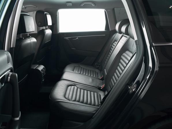 Volkswagen Passat B7 с пробегом 2013 года, цена 1 299 995 рублей, 61123 км, универсал, Автокод Объявления