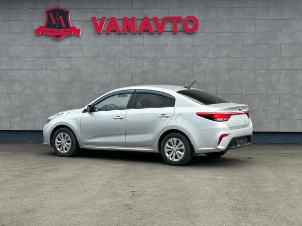Kia Rio IV с пробегом 2018 года, цена 1 390 000 рублей, 78921 км, седан, Автокод Объявления