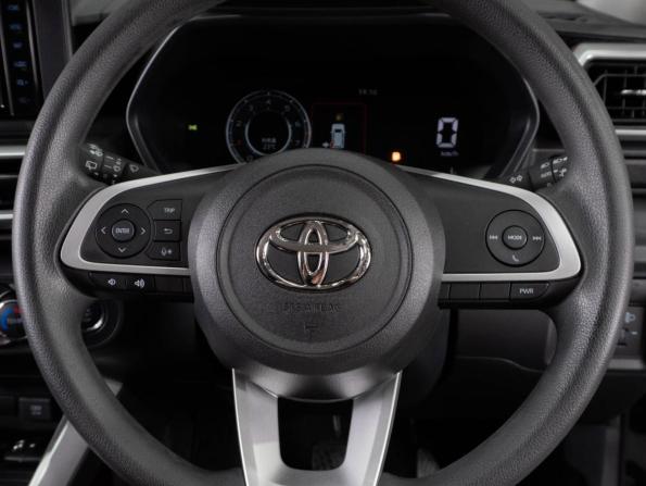Toyota Raize I с пробегом 2021 года, цена 1 970 000 рублей, 17020 км, внедорожник, Автокод Объявления