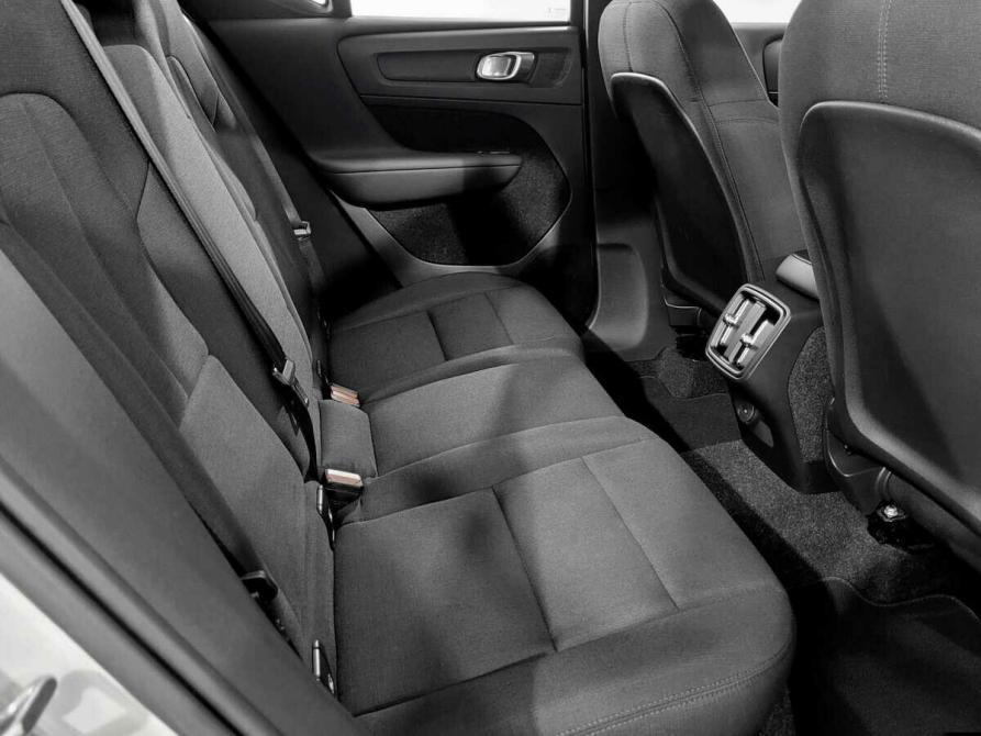 Volvo XC40 I Москва  - изображение 12