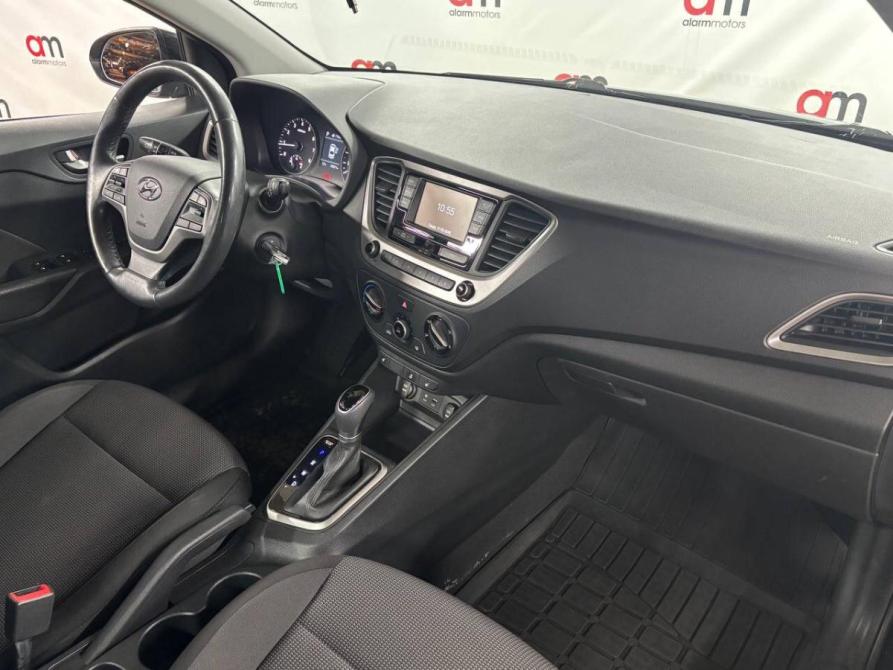 Hyundai Solaris II Санкт-Петербург  - изображение 12