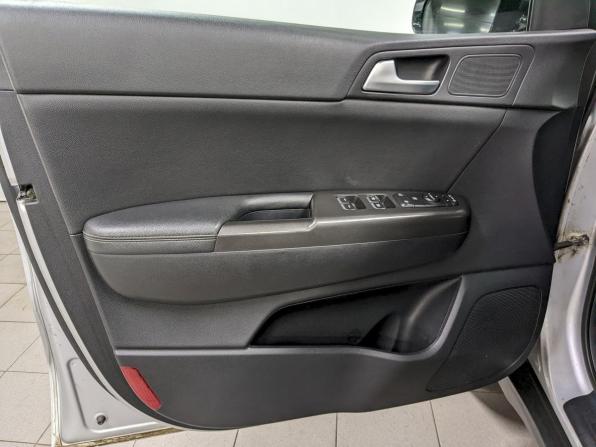 Kia Sportage IV с пробегом 2018 года, цена 1 590 000 рублей, 200708 км, внедорожник, Автокод Объявления