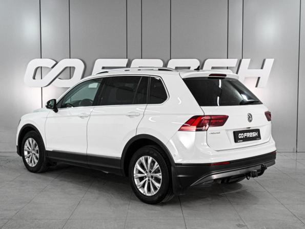 Volkswagen Tiguan II с пробегом 2018 года, цена 2 329 000 рублей, 131458 км, внедорожник, Автокод Объявления