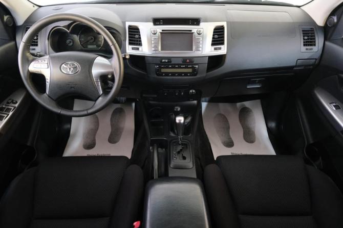 Toyota Hilux VII Рестайлинг с пробегом 2014 года, цена 3 079 000 рублей, 151000 км, offers.body_type.unknown, Автокод Объявления