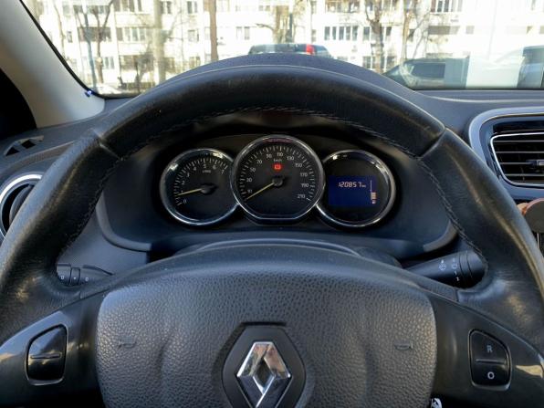 Renault Logan II с пробегом 2014 года, цена 630 000 рублей, 120856 км, седан, Автокод Объявления