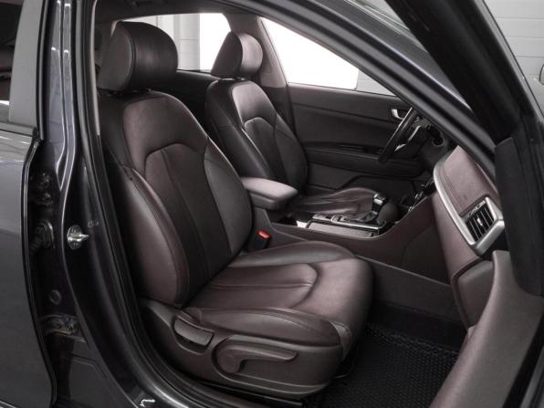 Kia Optima IV с пробегом 2018 года, цена 1 999 000 рублей, 136217 км, седан, Автокод Объявления
