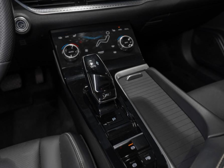 FAW Bestune B70 I Москва  - изображение 15