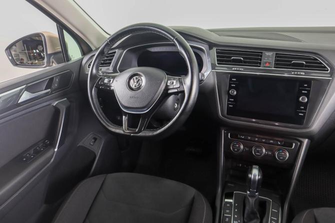 Volkswagen Tiguan II с пробегом 2017 года, цена 2 949 000 рублей, 107860 км, внедорожник, Автокод Объявления