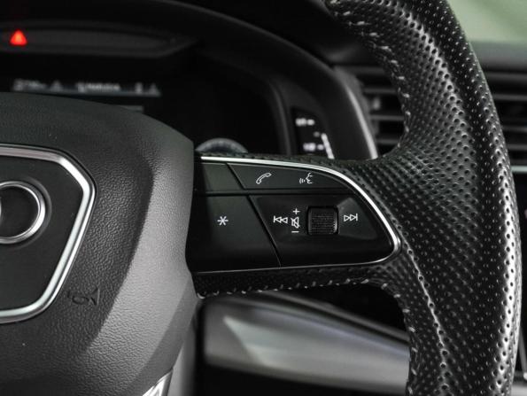 Audi Q8 I (4M) с пробегом 2019 года, цена 5 799 000 рублей, 172361 км, внедорожник, Автокод Объявления