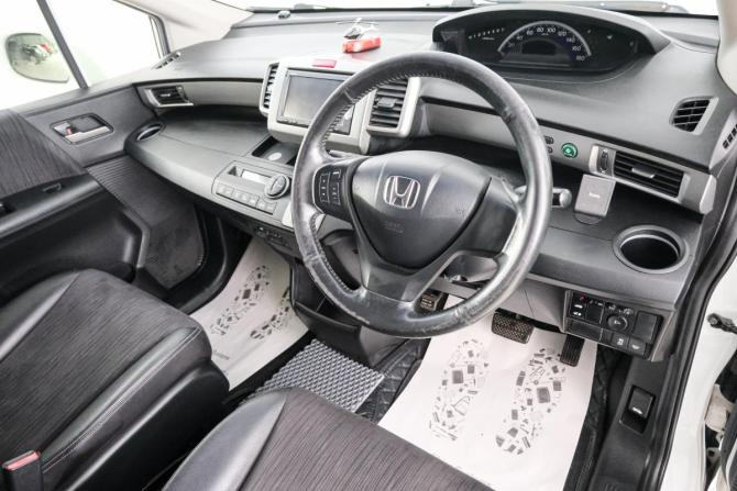 Honda Freed I Рестайлинг 2 с пробегом 2015 года, цена 1 189 000 рублей, 187507 км, компактвэн, Автокод Объявления