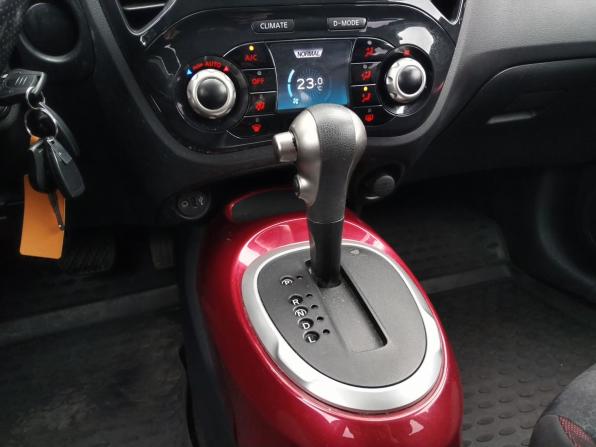 Nissan Juke I с пробегом 2012 года, цена 1 070 000 рублей, 109000 км, внедорожник, Автокод Объявления