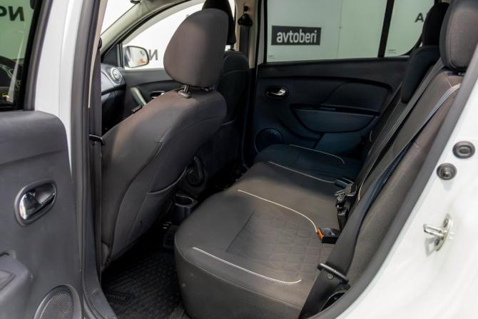 Renault Sandero II Рестайлинг с пробегом 2019 года, цена 1 044 000 рублей, 81000 км, хэтчбек, Автокод Объявления