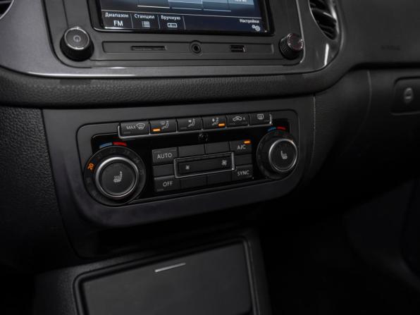 Volkswagen Tiguan I Рестайлинг с пробегом 2015 года, цена 1 420 000 рублей, 113279 км, внедорожник, Автокод Объявления