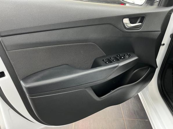 Hyundai Solaris II Рестайлинг с пробегом 2021 года, цена 1 598 000 рублей, 59092 км, седан, Автокод Объявления