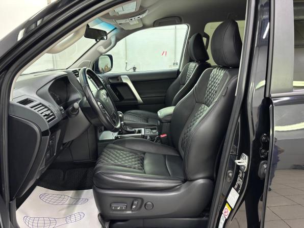 Toyota Land Cruiser Prado 150 Series Рестайлинг 2 с пробегом 2019 года, цена 3 840 000 рублей, 198447 км, внедорожник, Автокод Объявления