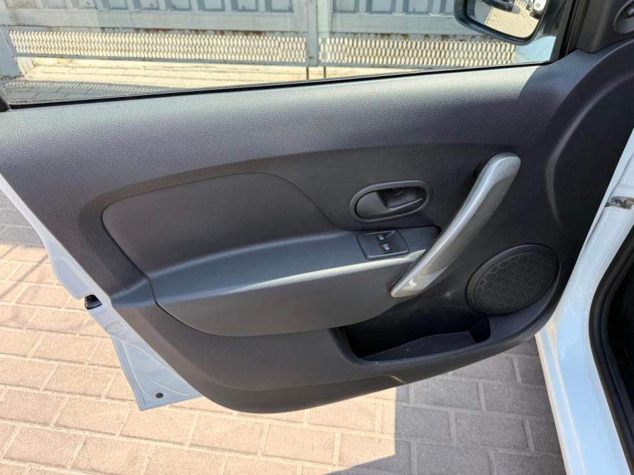 Renault Logan II Рестайлинг Ростов-на-Дону  - изображение 10