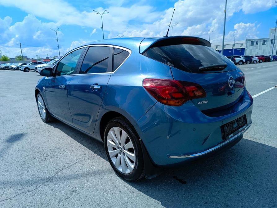 Opel Astra J Рестайлинг Тюмень  - изображение 4