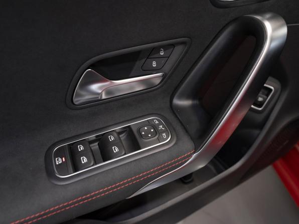 Mercedes-Benz CLA II (C118 X118) с пробегом 2019 года, цена 3 260 000 рублей, 65395 км, седан, Автокод Объявления