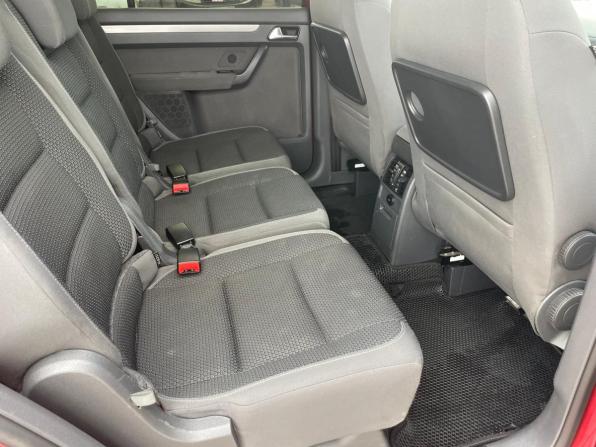 Volkswagen Touran I Рестайлинг 2 с пробегом 2011 года, цена 963 800 рублей, 132600 км, компактвэн, Автокод Объявления