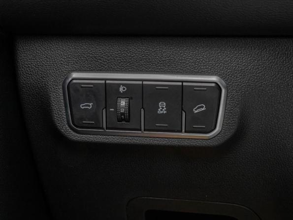 Haval M6 II с пробегом 2023 года, цена 1 840 000 рублей, 49236 км, внедорожник, Автокод Объявления