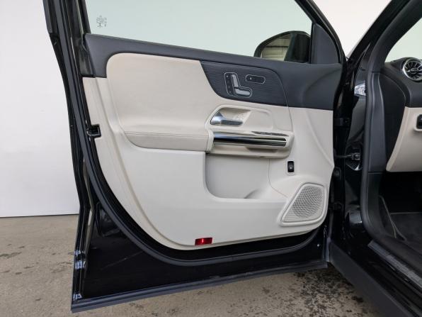 Mercedes-Benz GLA II (H247) с пробегом 2021 года, цена 3 480 000 рублей, 68294 км, внедорожник, Автокод Объявления