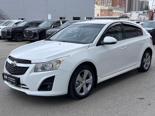Chevrolet Cruze I Рестайлинг с пробегом 2013 года, цена 690 000 рублей, 240000 км, хэтчбек, Автокод Объявления