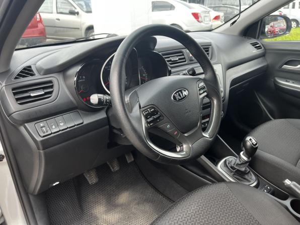 Kia Rio III Рестайлинг с пробегом 2016 года, цена 998 000 рублей, 110500 км, седан, Автокод Объявления
