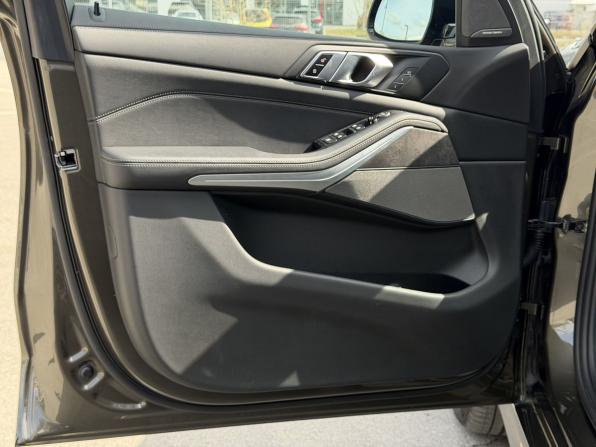 BMW X5 IV (G05/G18) Рестайлинг с пробегом 2023 года, цена 9 900 000 рублей, 16430 км, внедорожник, Автокод Объявления